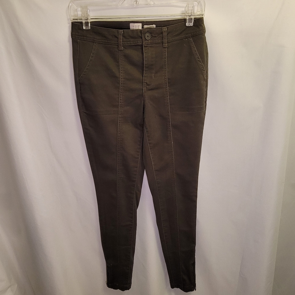Green pants